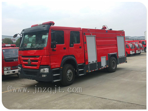 重汽8噸水罐消防車 微信圖片_20171201082849.jpg