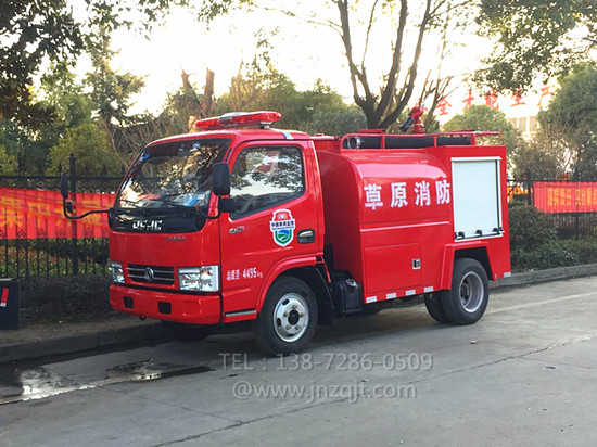 東風(fēng)小型消防車 微信圖片_20171222081425.jpg