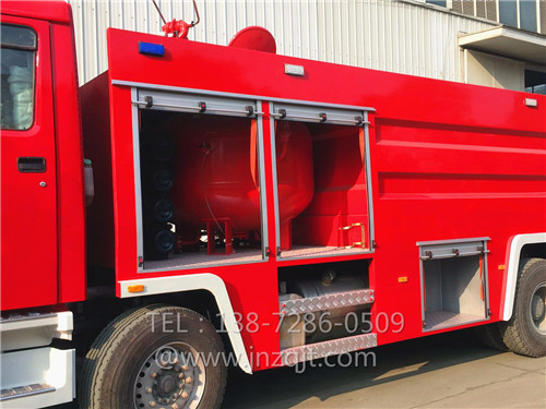 重汽前四后八干粉消防車 微信圖片_20171226101700.jpg