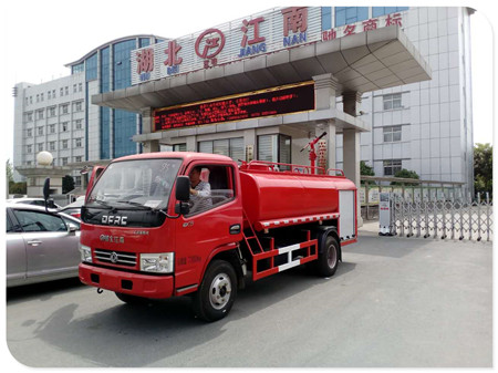 東風4噸消防灑水車 微信圖片_20170425092314.jpg