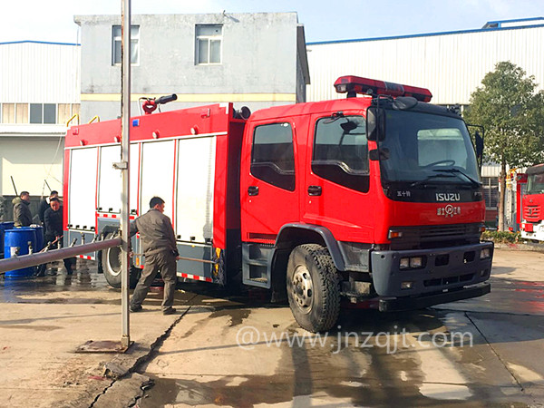 五十鈴泡沫消防車 微信圖片_20180329073955.jpg