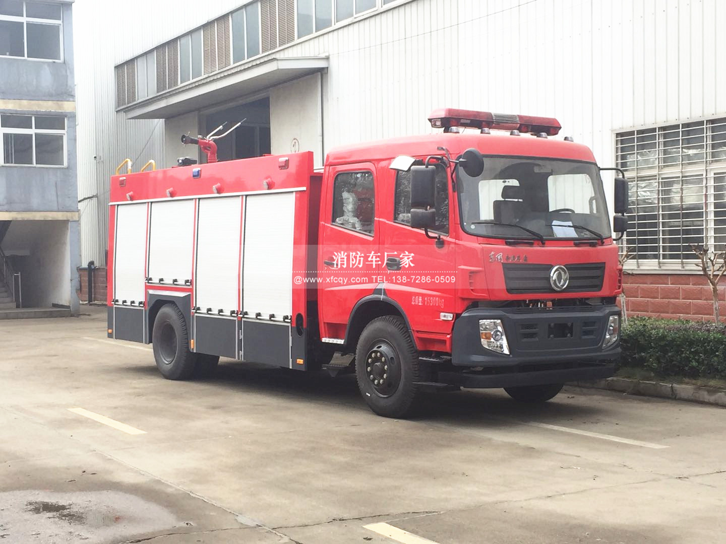 東風(fēng)6水罐消防車 328710339379190385.jpg