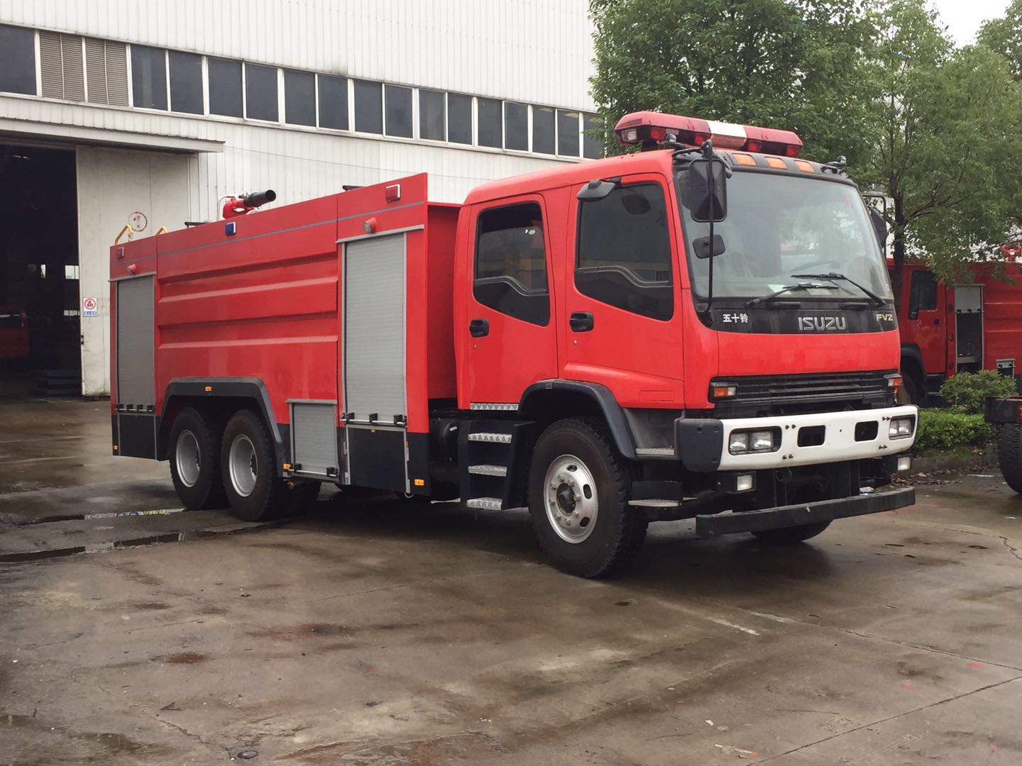 慶玲五十鈴泡沫消防車 716194963798793483.jpg