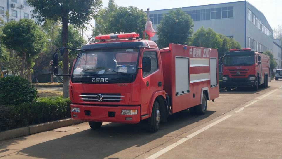 東風單排水灌消防車 jpg CA83DF146419496A015BE00B44941FA0_副本.jpg