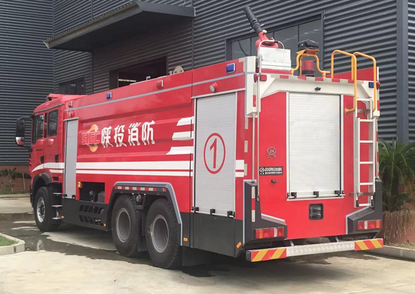 重汽消防車 ecaf9bb8867b14e50e2522d4c8f203a.jpg