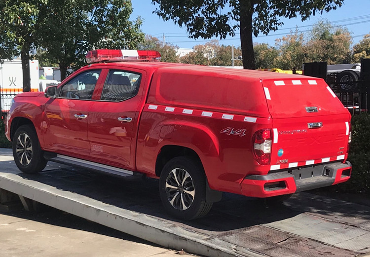 細(xì)水霧消防車圖片 6edbe988fef13cc1e1e8c37ca557138.jpg