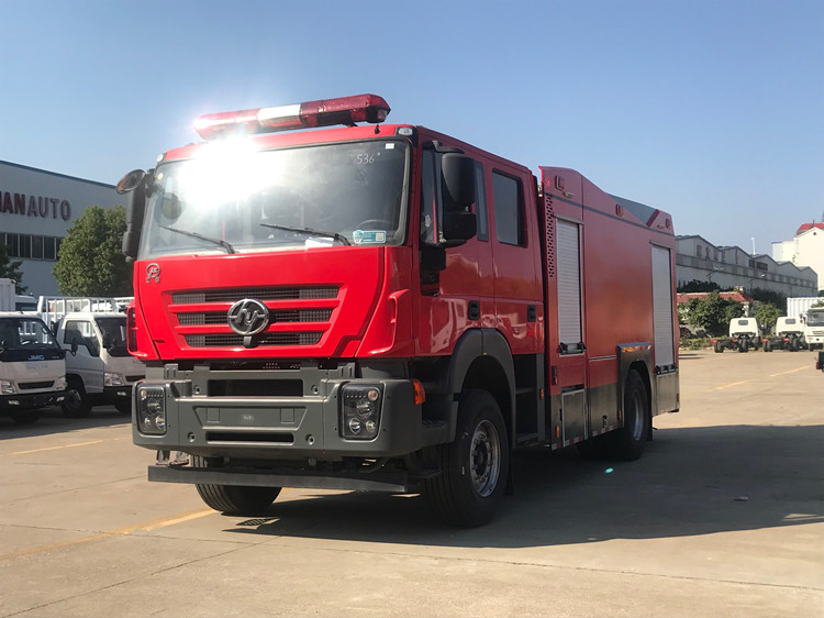 泡沫消防車圖片pg FAE1A7023F6CD9AB1862256B5E134C76.jpg