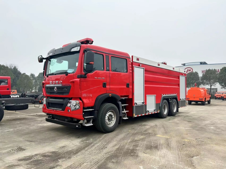 重汽消防車圖片 47a5cbf44fb4b650cb3cbbef1fe43e9.jpg
